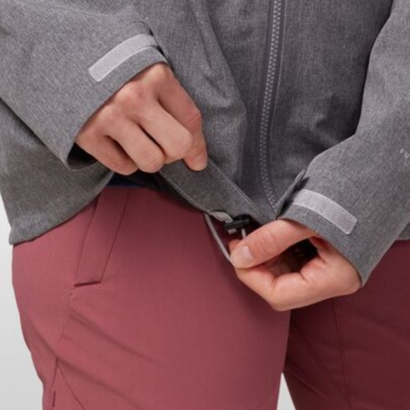 The North Face Women’s Apex Flex Futurelight Hooded Jacket - Picture 7 of 16